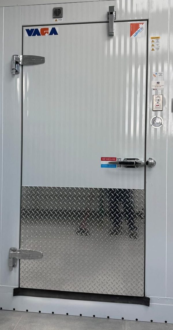 FMD 10 Series - Flush Mount Hinge Doors